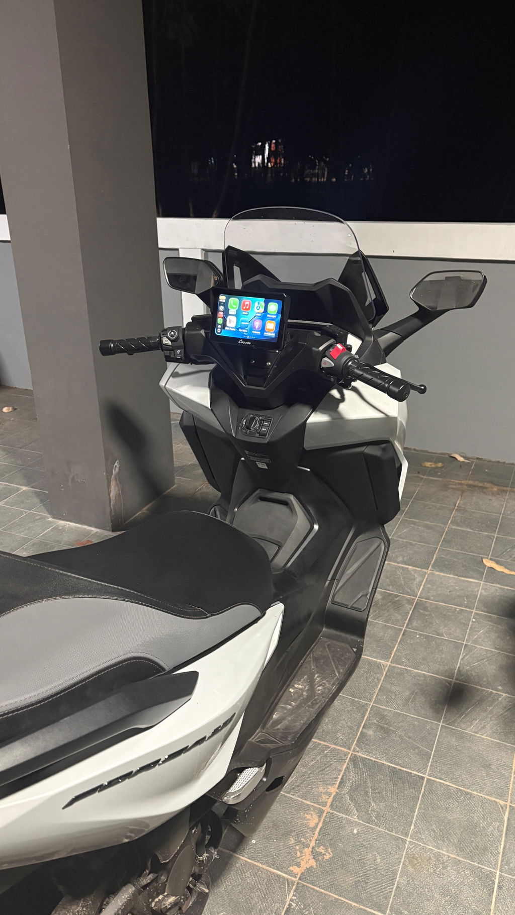 Carpuride 702RS Pro 7 Zoll Motorrad CarPlay-Display mit Radar BSD