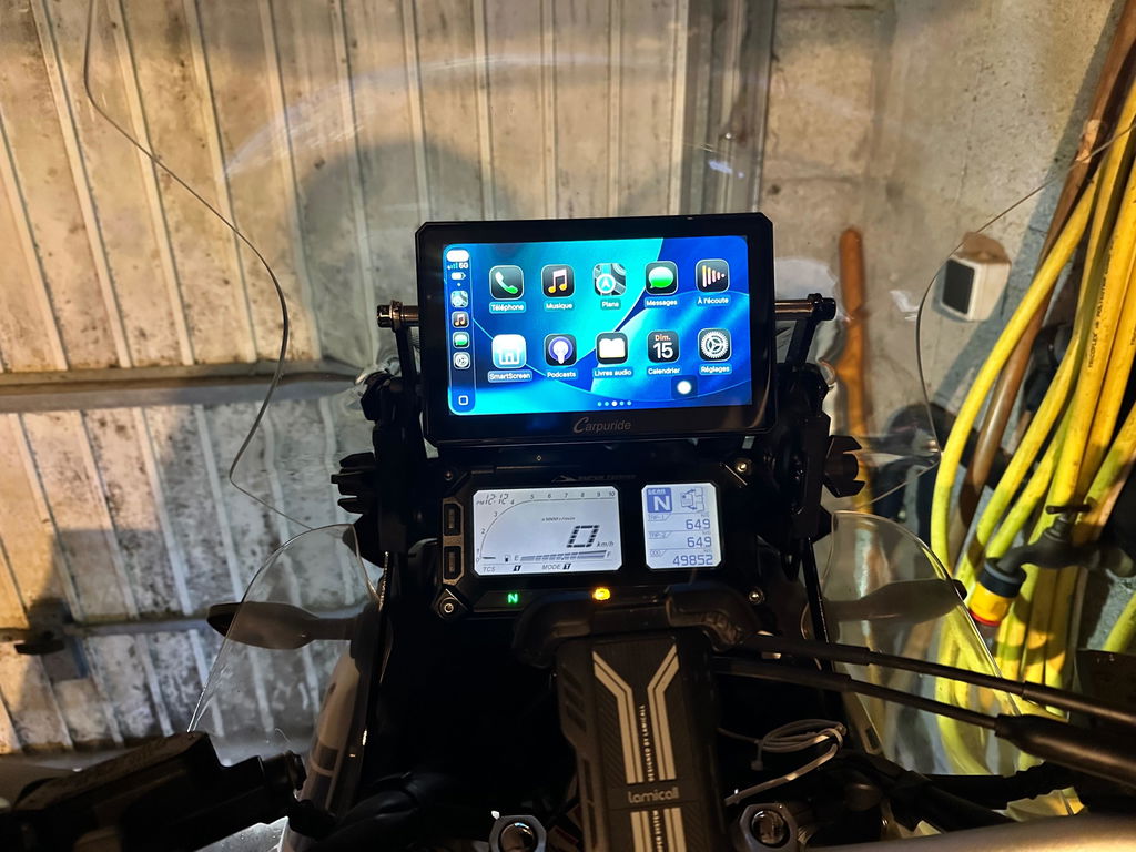 Carpuride W712D Motorrad CarPlay-Display 7 Zoll Dashcam