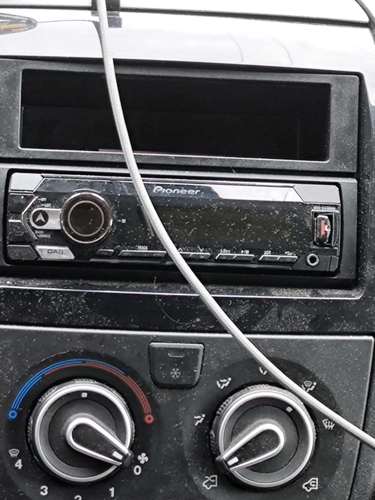 Pioneer MVH-S420DAB Autoradio 1-DIN DAB+ Bluetooth Antenne rot