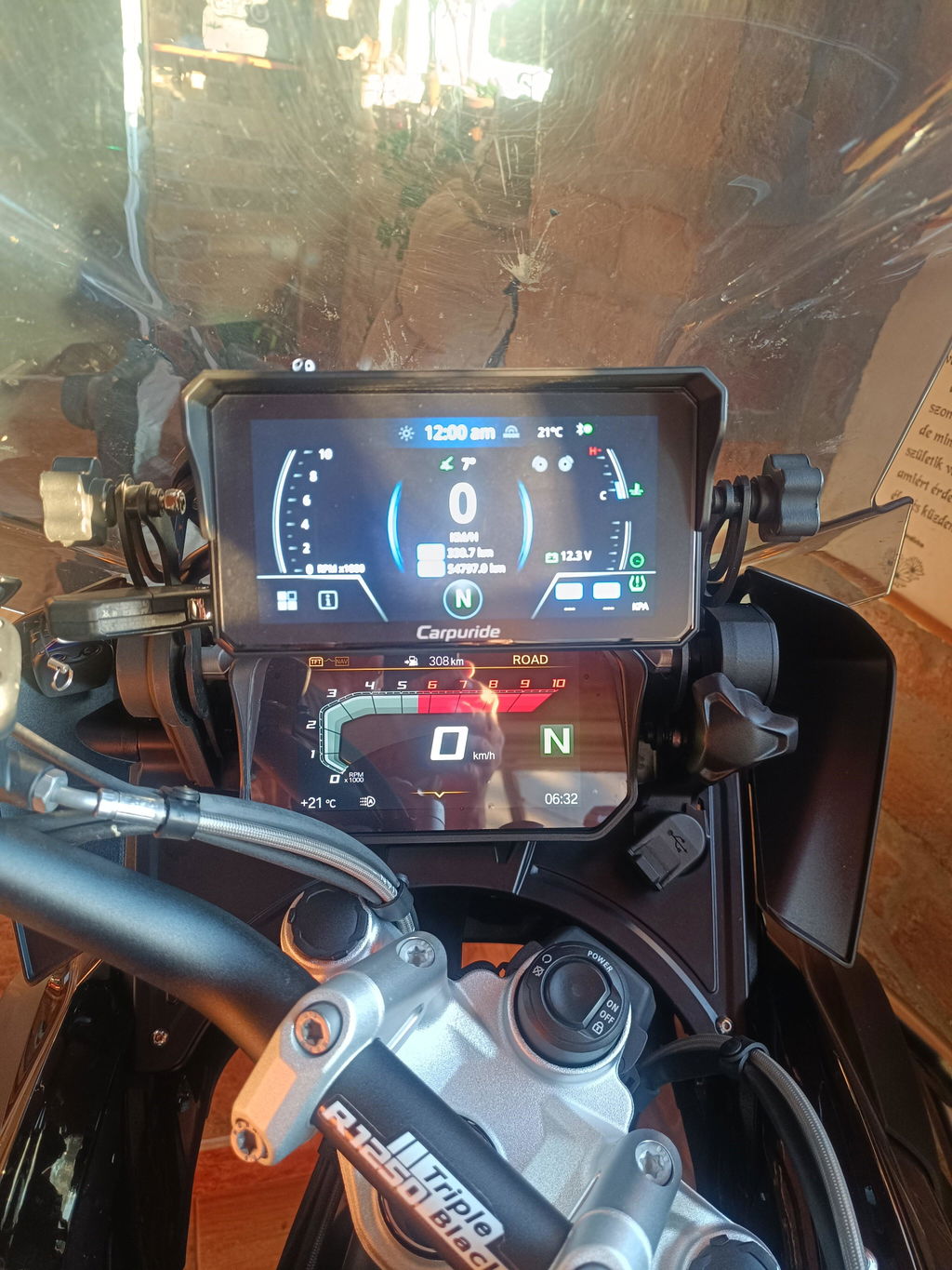 Carpuride W602BS Motorcycle Smart Stereo 6" BMW CarPlay