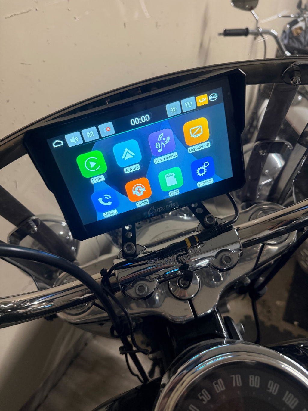 Carpuride W702H Harley CarPlay-Display 7 Zoll + Halterung