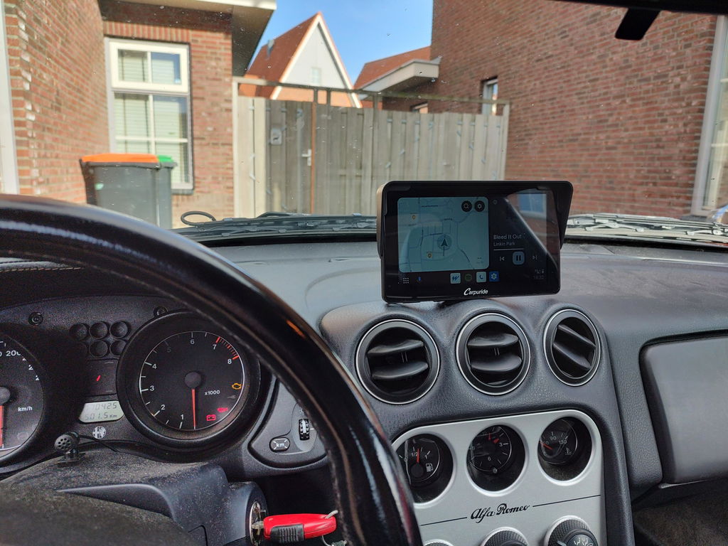 Carpuride V3 Smart Stereo 7 Zoll CarPlay-Display mit Blende