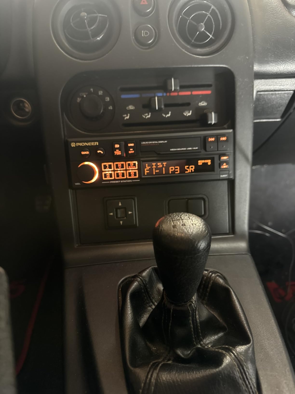 Pioneer SXT-C10PS Autoradio 1-DIN Retro DAB+ Bluetooth