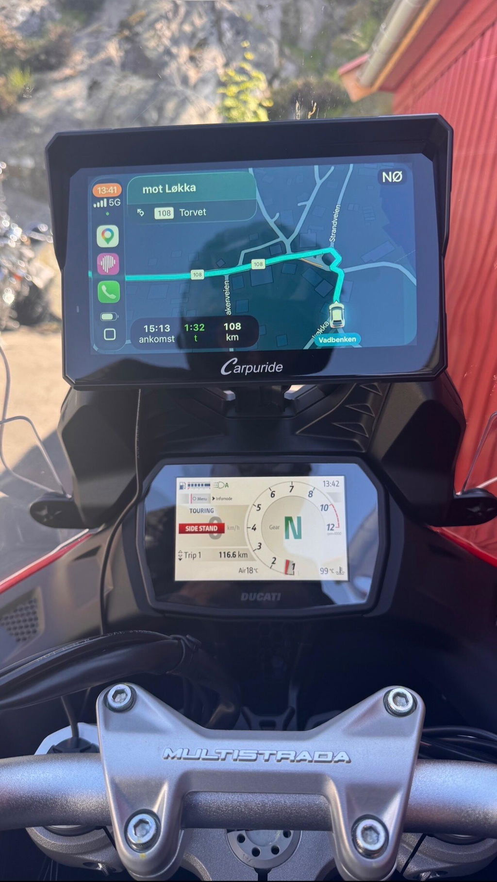 Carpuride W702 Motorrad Display CarPlay IP67 Dual Bluetooth
