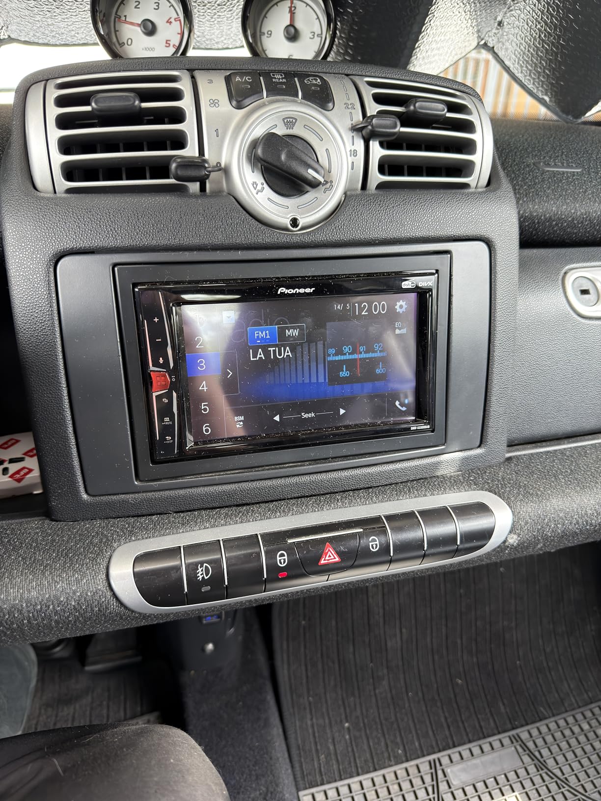 Pioneer DMH-A3300DAB 2-DIN Autoradio 6,2" Single DAB+