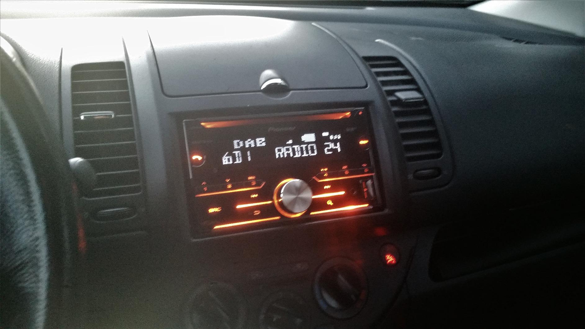 Pioneer FH-X840DAB 2-DIN CD Autoradio DAB+ inkl. Antenne