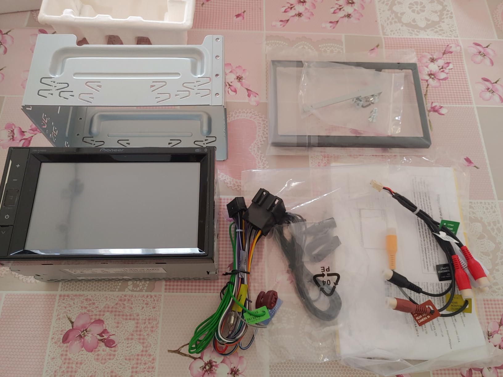 Pioneer DMH-A240DAB DMH Serie 2-DIN Autoradio DAB+ inkl. Antenne