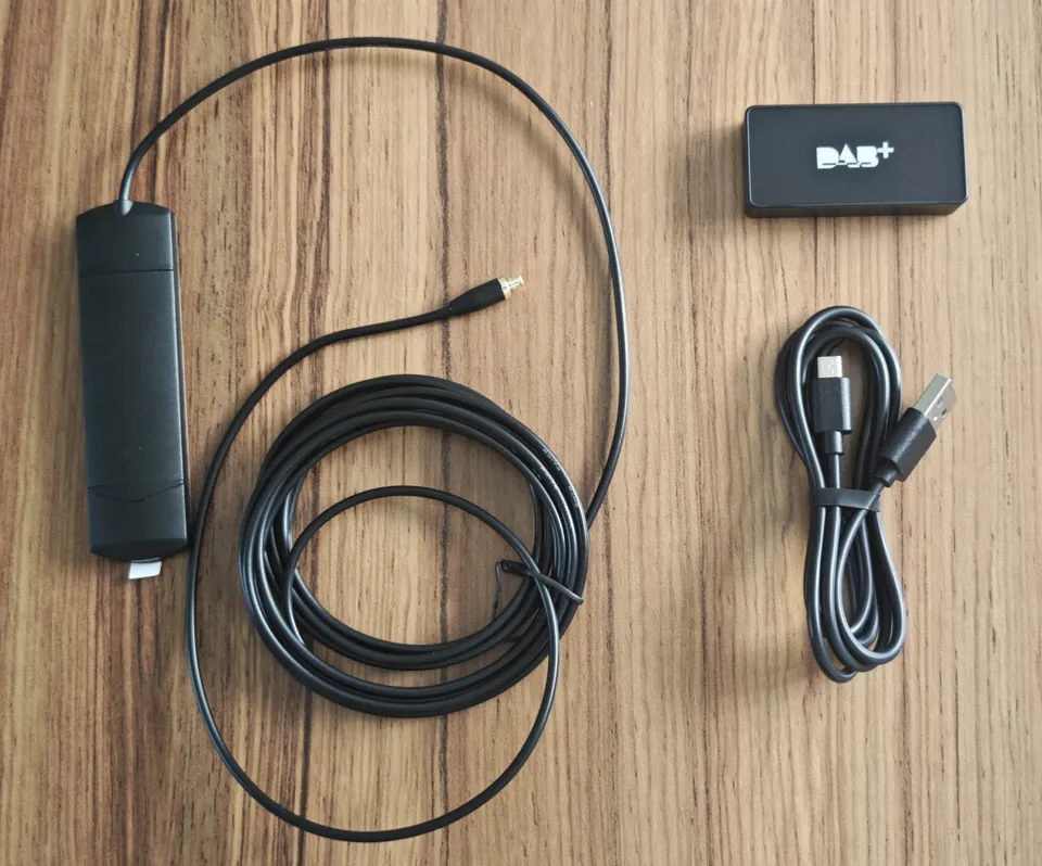 A-Sure USB DAB+ Box mit Antenne für Android Autoradio
