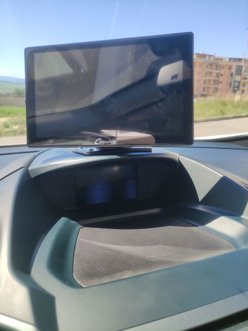 Carpuride V3 Smart Stereo 7 Zoll CarPlay-Display mit Blende