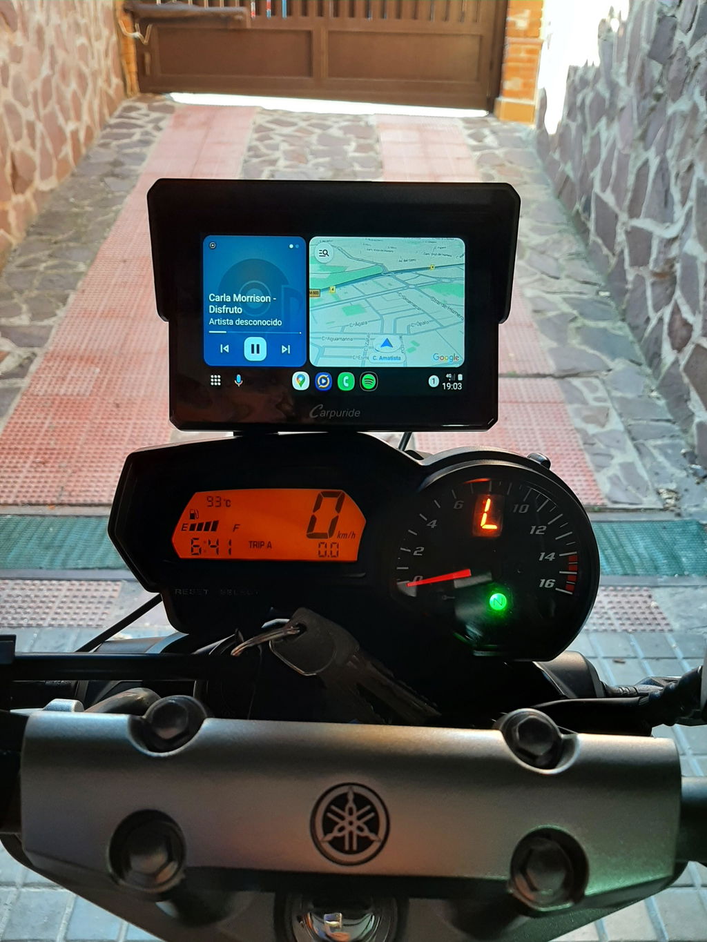 Carpuride W502 Motorrad CarPlay-Display 5 Zoll IP67 Bluetooth