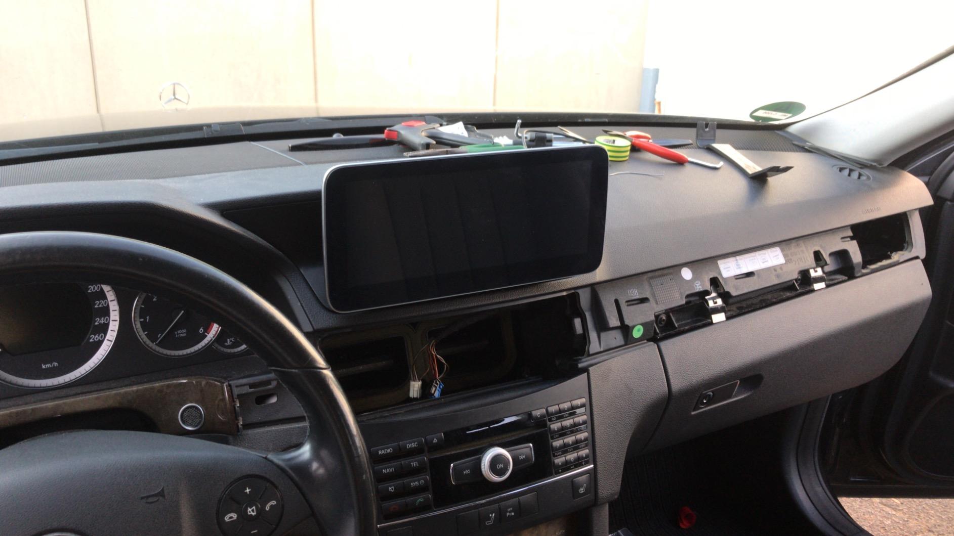 TAFFIO W212 10,25 Zoll Android Navi CarPlay RHD NTG4