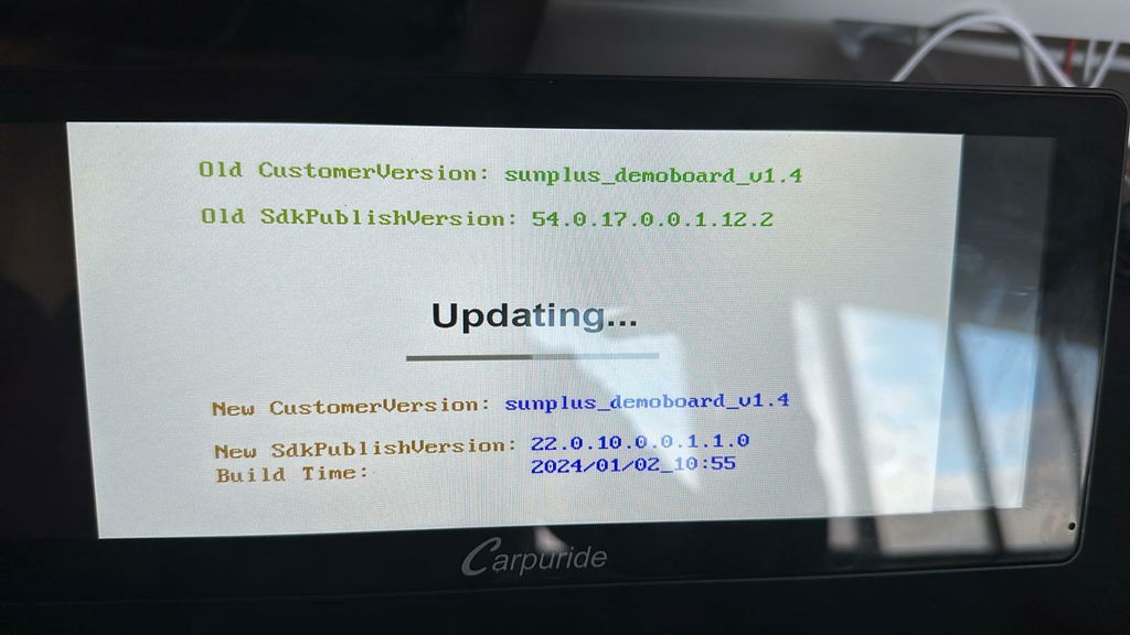 Carpuride W103 Pro CarPlay Display 10,3 Zoll BT