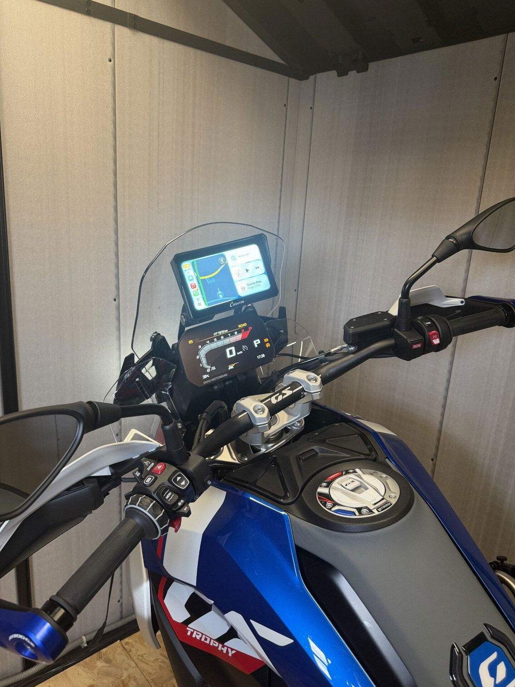 Carpuride W702BS Motorrad CarPlay-Display 7 Zoll BMW Wonder Wheel