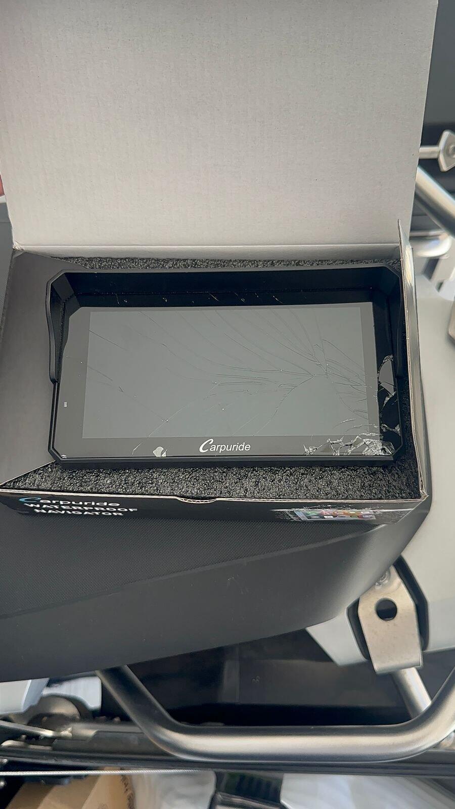 Carpuride W602BS Motorcycle Smart Stereo 6" BMW CarPlay