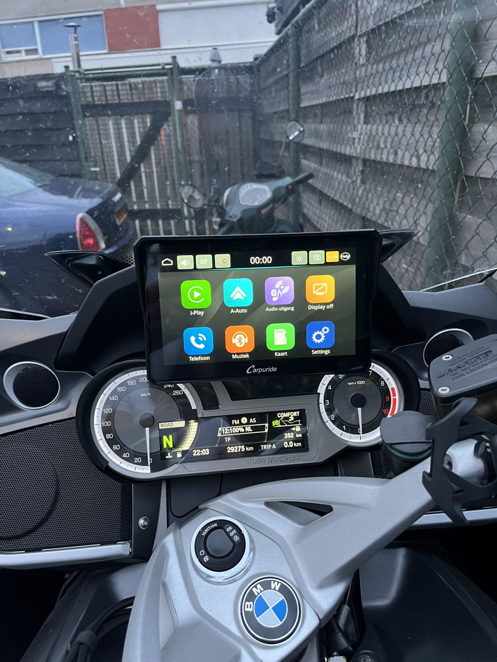 Carpuride W702B Motorrad Display CarPlay BMW Halterung 7 Zoll