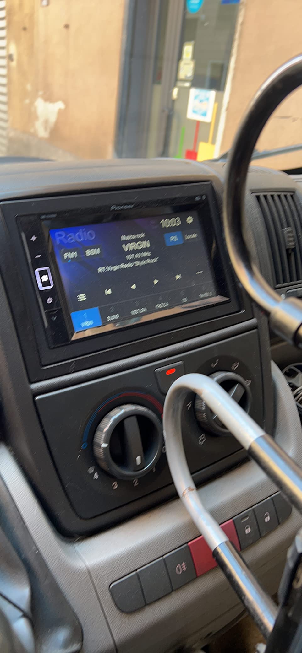 Pioneer DMH-A240DAB DMH Serie 2-DIN Autoradio DAB+ inkl. Antenne