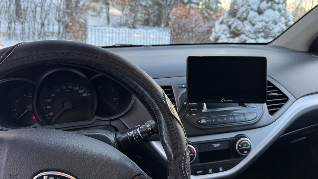 Carpuride V3 Smart Stereo 7 Zoll CarPlay-Display mit Blende