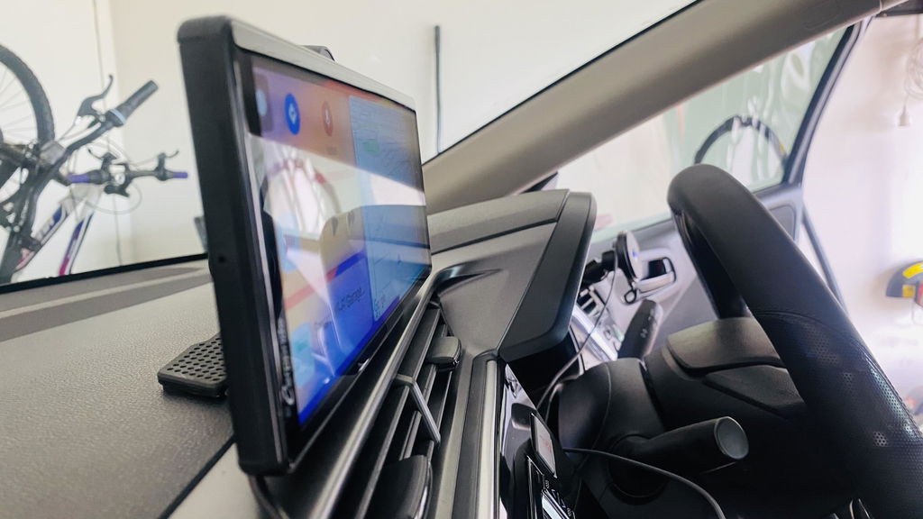 Carpuride W903 CarPlay-Display 9,3 Zoll mit Frontkamera DVR